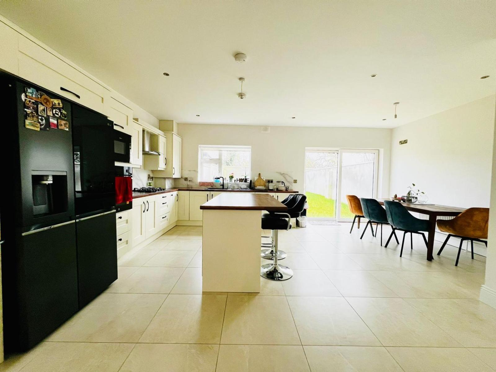 Room In Limerick Junction 외부 사진